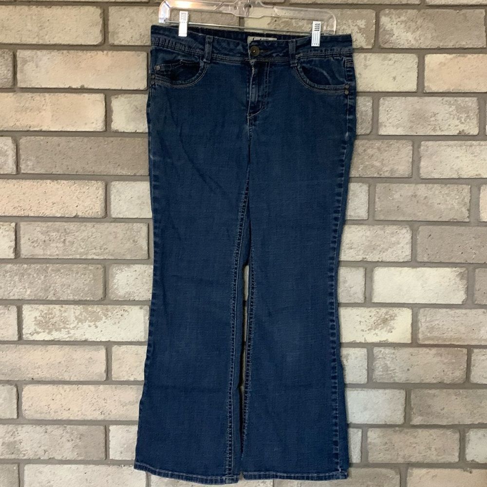 3for$20 jeans flare size 11 junior short